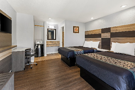 Bay Breeze Inn - Double Beds